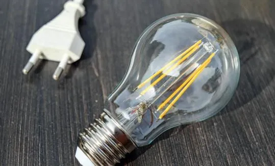 Électricité : une hausse des tarifs qui contredit les promesses de stabilité